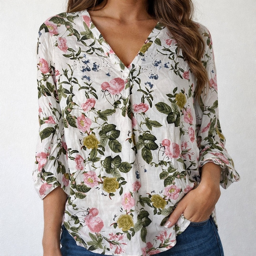 NWT Brina & Em Lemmy V-Neck Top Women's Large White Long Sleeve Floral Pattern